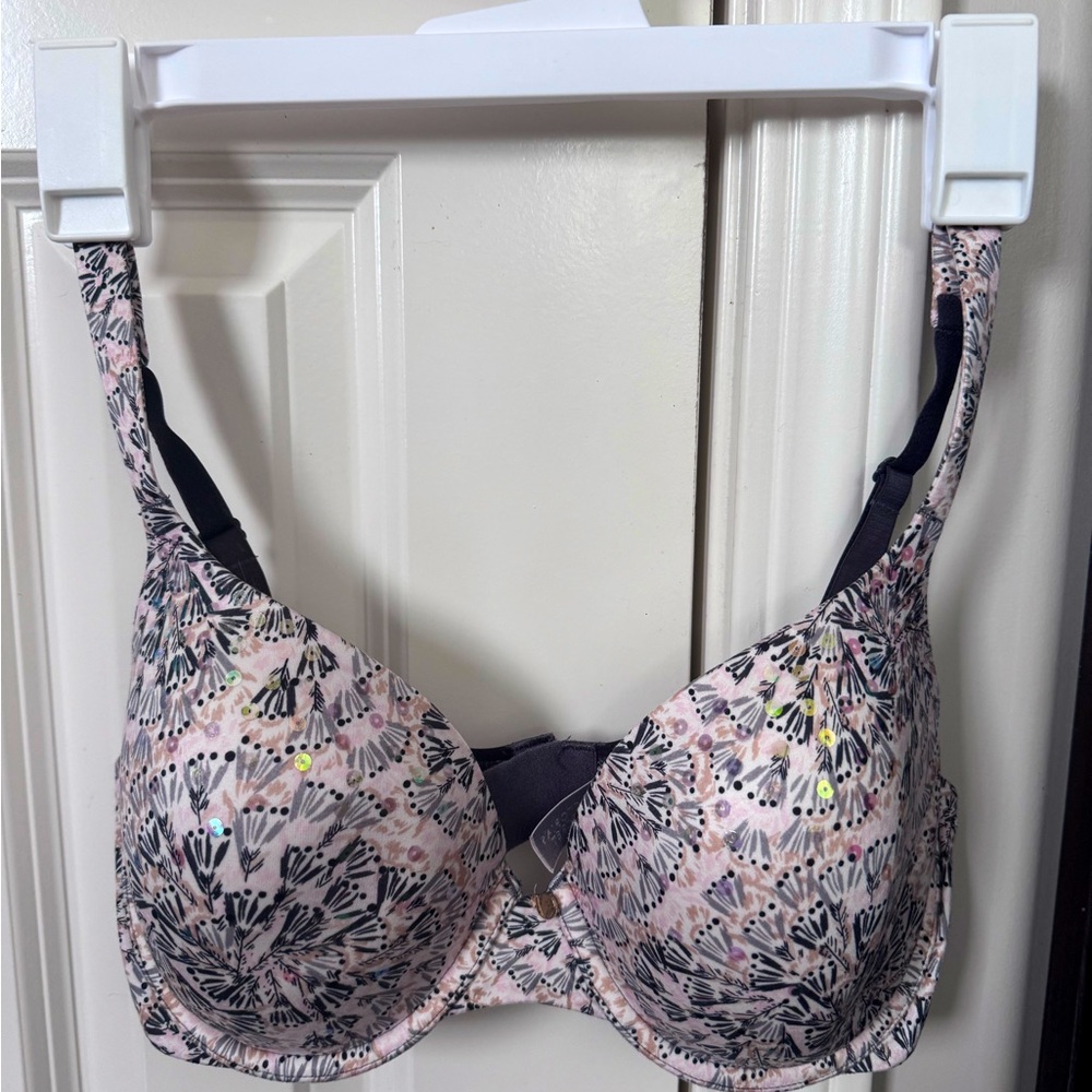 Vintage silver label Victoria’s Secret bra lined perfect coverage 34D